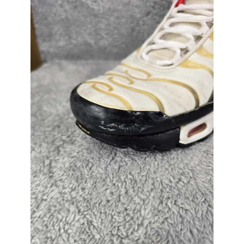 Nike Air Max Plus Striped White Red Black Beige Low Top Men's Athletic Sneakers